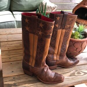 Brown and Tan Star Cowboy Boots macie bean